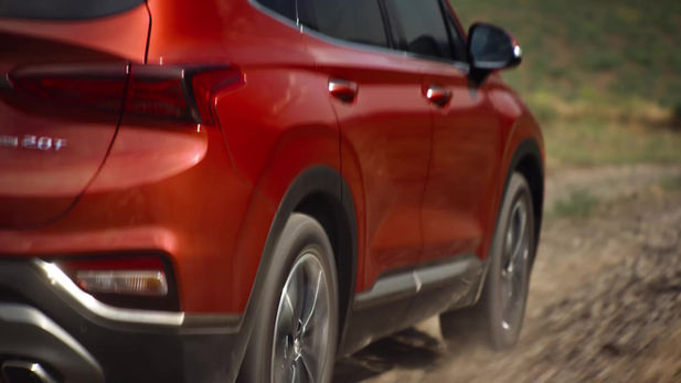 Hyundai Santa Fe Commercial